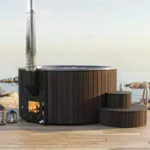 “Yoshino Kumano” 2,25m hot tub with ergonomic fiberglass insert and integrated stove