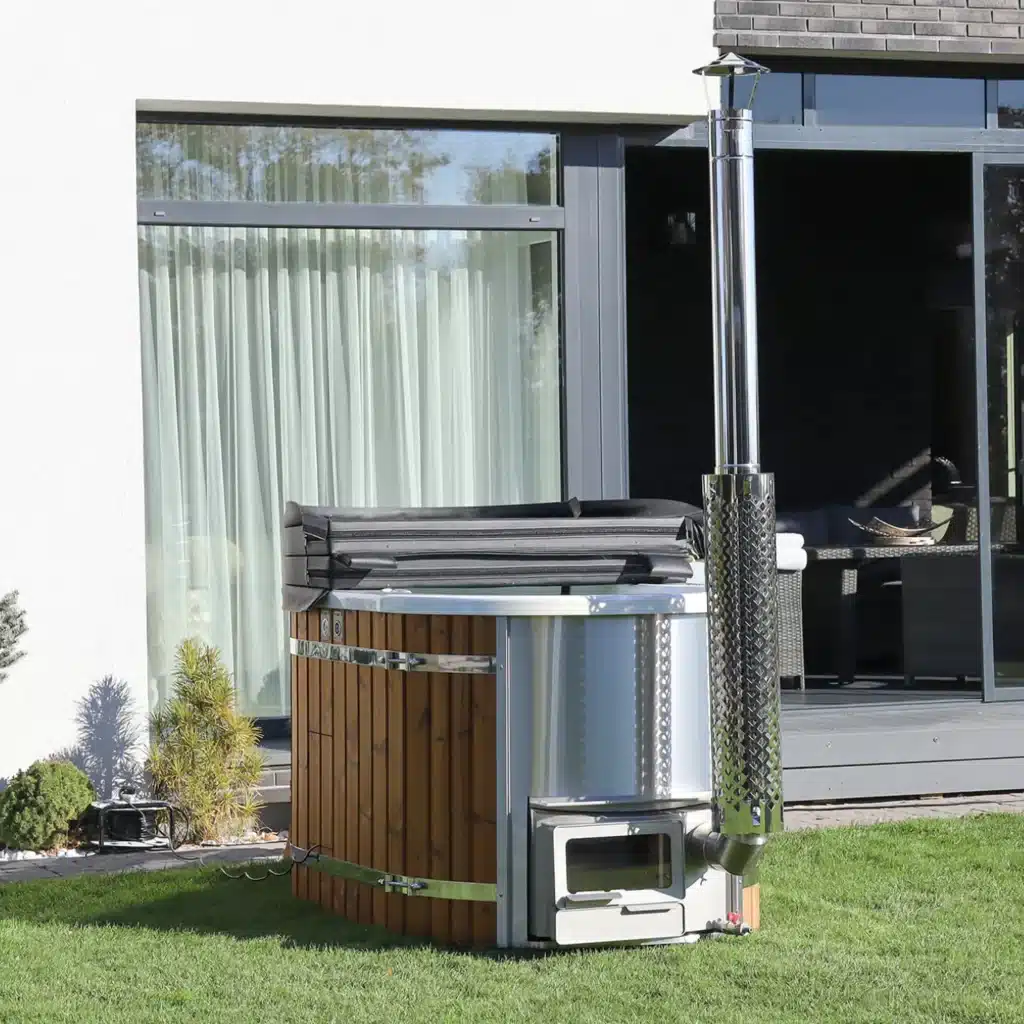 1,2×1,9m Ofuro kompaktne kümblustünn integreeritud ahju ja akrüülsisuga