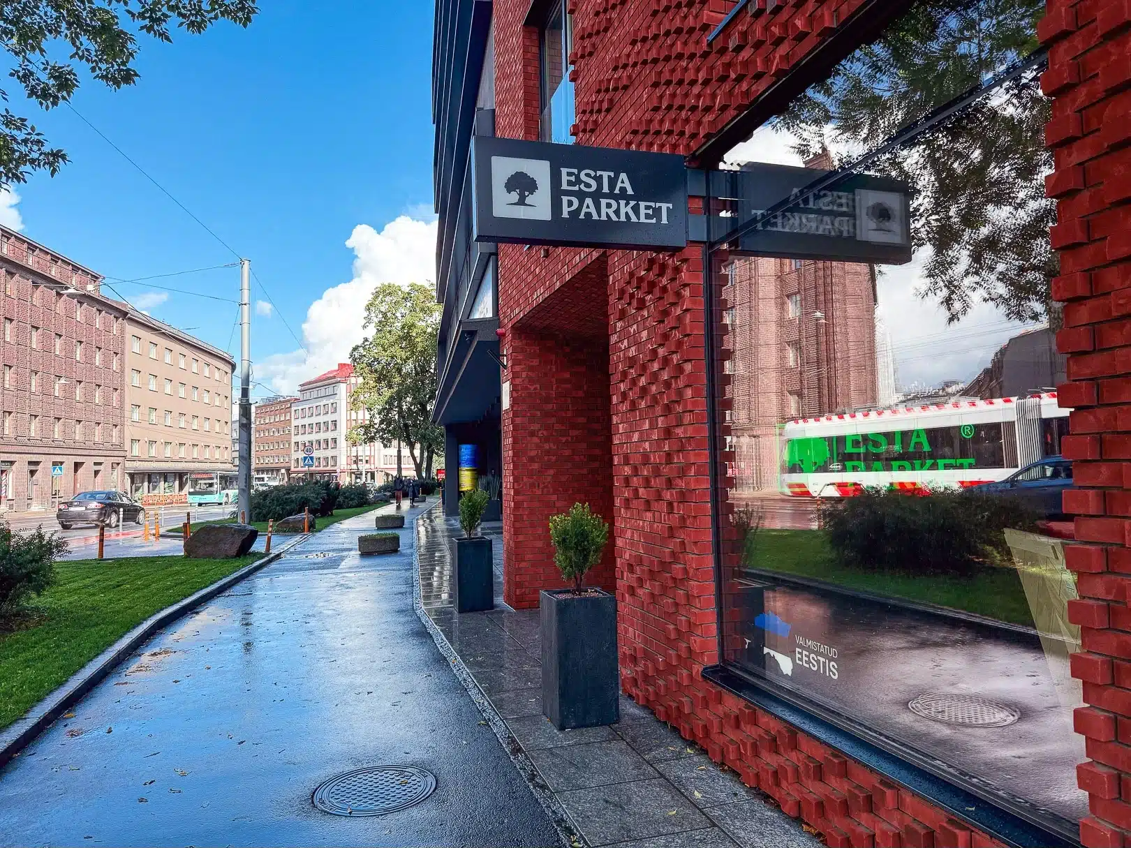 Visit to the Estaparket Factory – Quality Begins with the Very First Treatment