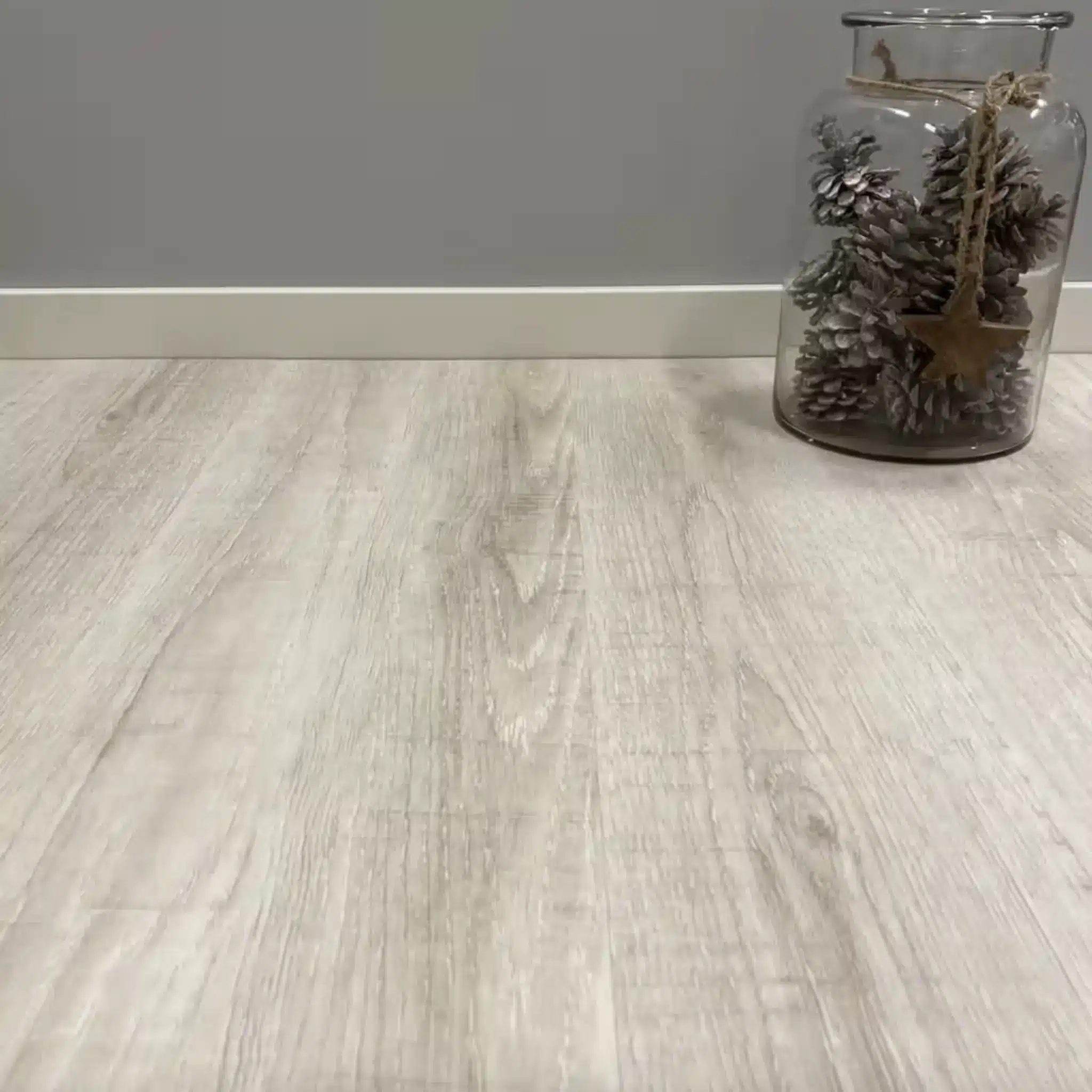 Vinyylilankku SPC+EVA Järnvik Vit Granö 2,79 m2